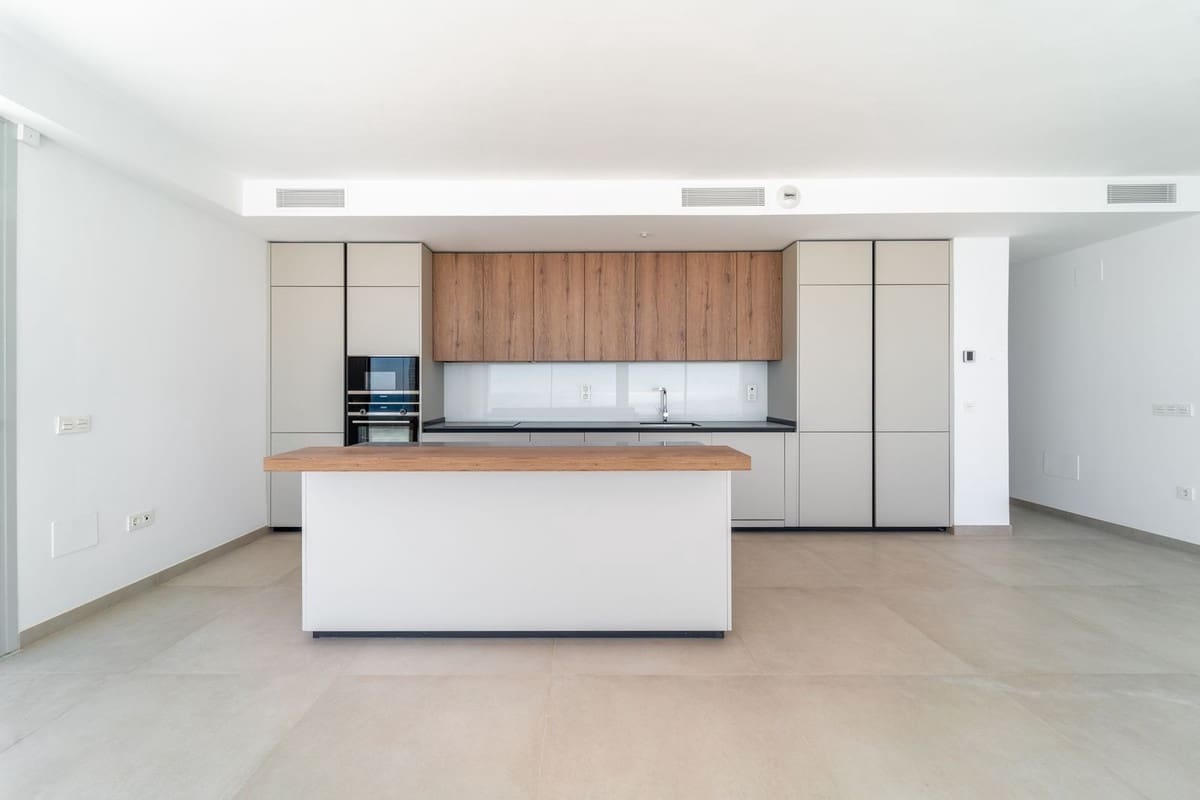 4 bedroom Apartment for sale in Benalmadena - € 1,289,000 (Ref: 9150724)