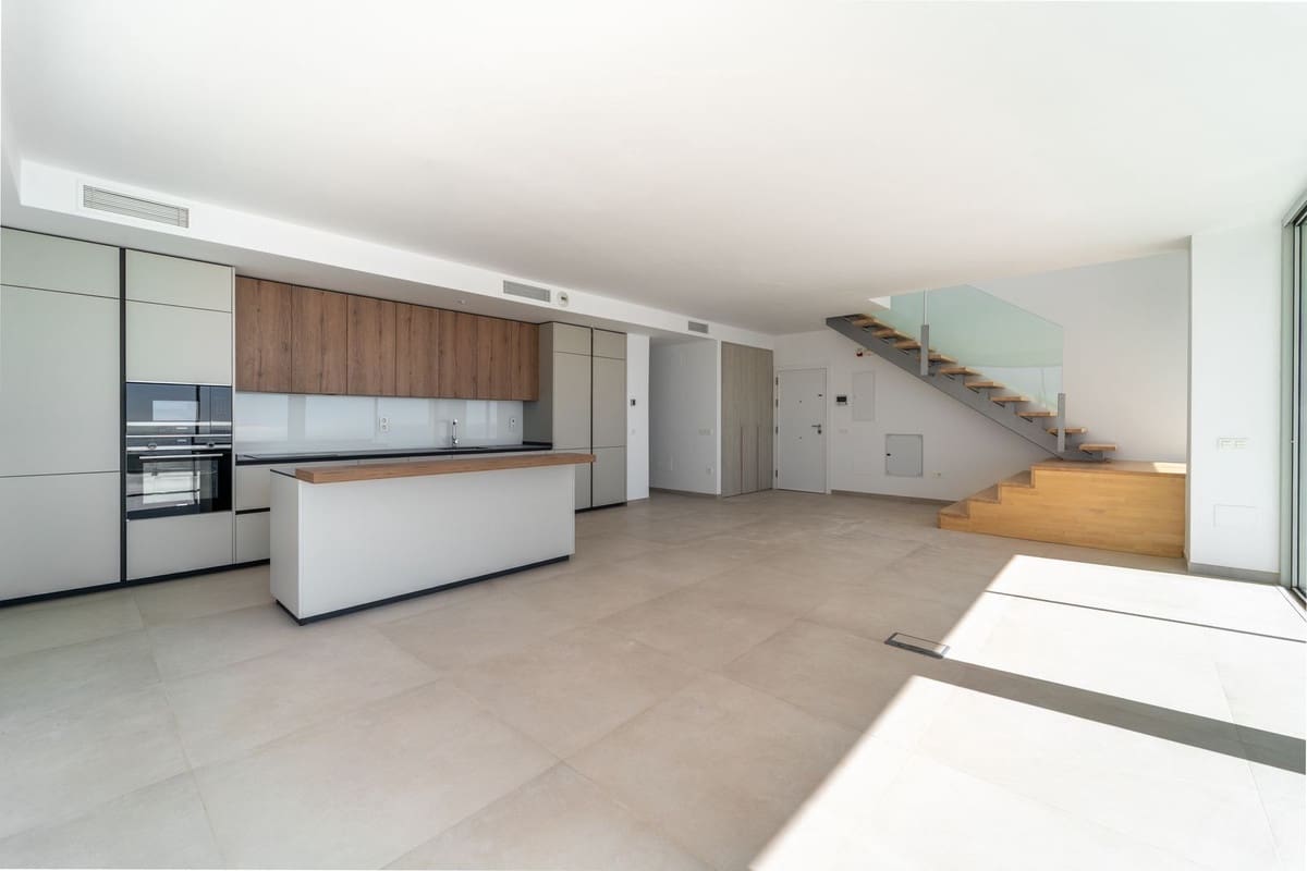 4 bedroom Apartment for sale in Benalmadena - € 1,289,000 (Ref: 9150724)