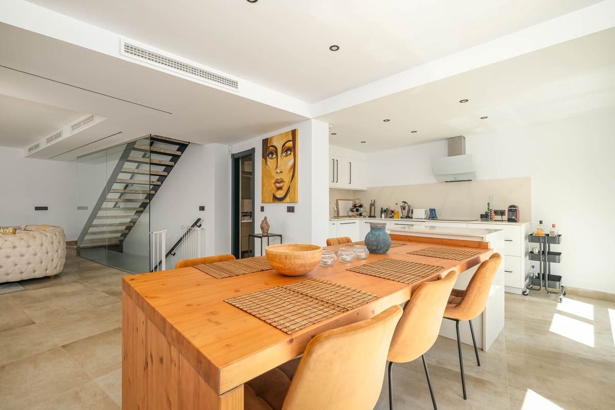 3 soverom Hus til salgs i Fuengirola - € 795 000 (Ref: 9150731)