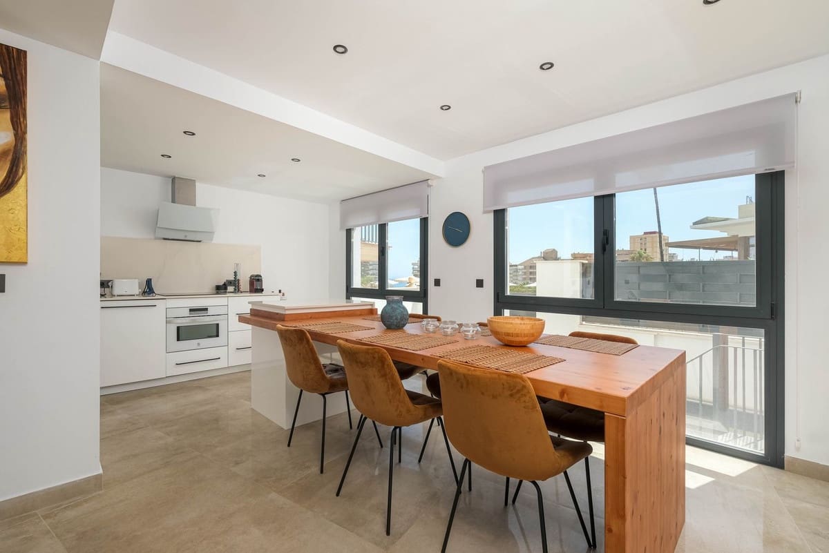 3 soverom Hus til salgs i Fuengirola - € 795 000 (Ref: 9150731)