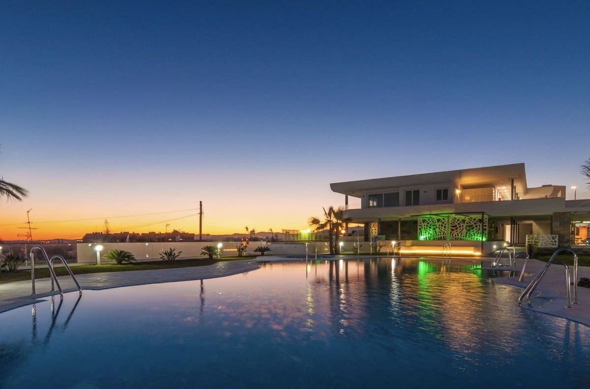 2 quarto Apartamento para venda em Fuengirola com garagem - 790 000 € (Ref: 9150732)