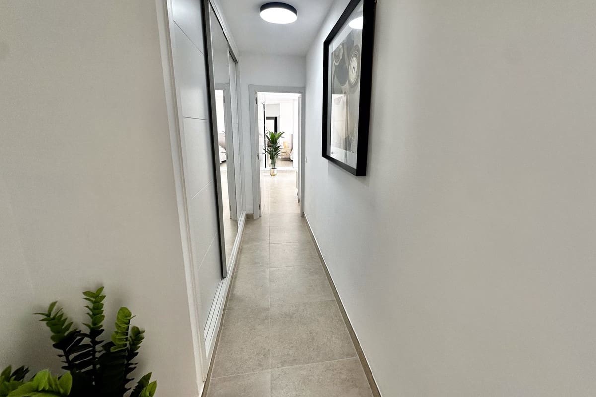 3 slaapkamer Villa te koop in El Chaparral met garage - € 1.800.000 (Ref: 9153462)