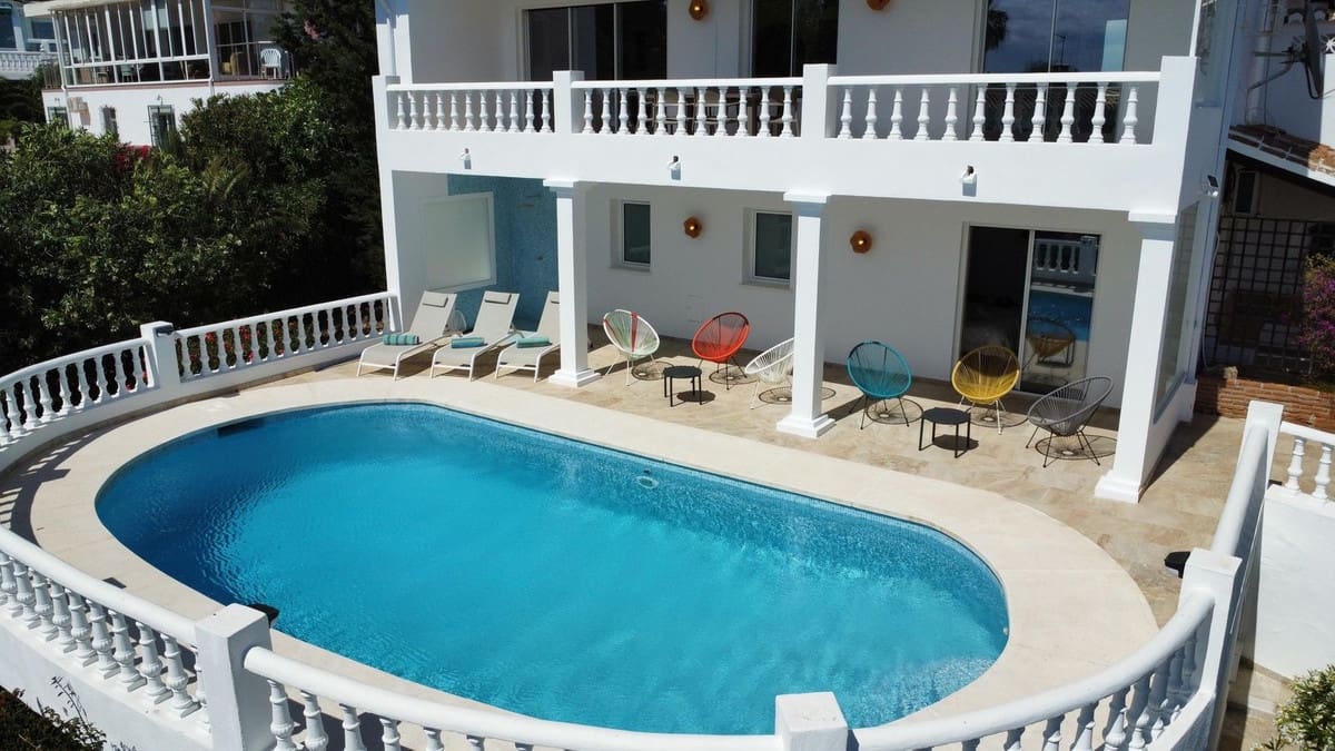 3 slaapkamer Villa te koop in El Chaparral met garage - € 1.800.000 (Ref: 9153462)