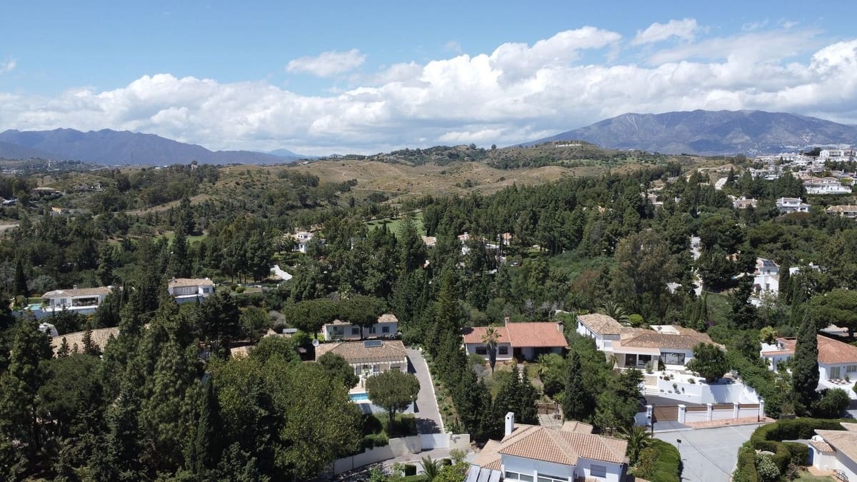 3 slaapkamer Villa te koop in El Chaparral met garage - € 1.800.000 (Ref: 9153462)