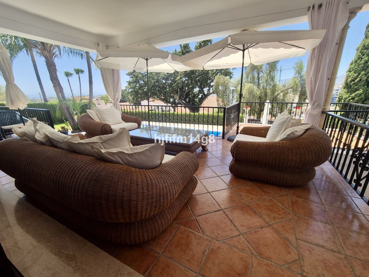 Chalet de 3 habitaciones en Marbella en venta - 1.795.000 € (Ref: 9153464)