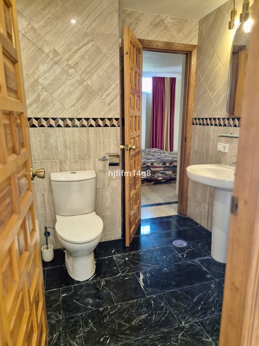 Chalet de 3 habitaciones en Marbella en venta - 1.795.000 € (Ref: 9153464)