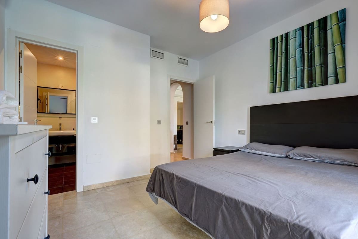 5 bedroom Villa for sale in El Rosario - € 1,750,000 (Ref: 9153466)