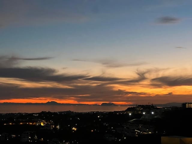 3 bedroom Apartment for sale in La Quinta, Benahavís - € 1,380,000 (Ref: 9153469)