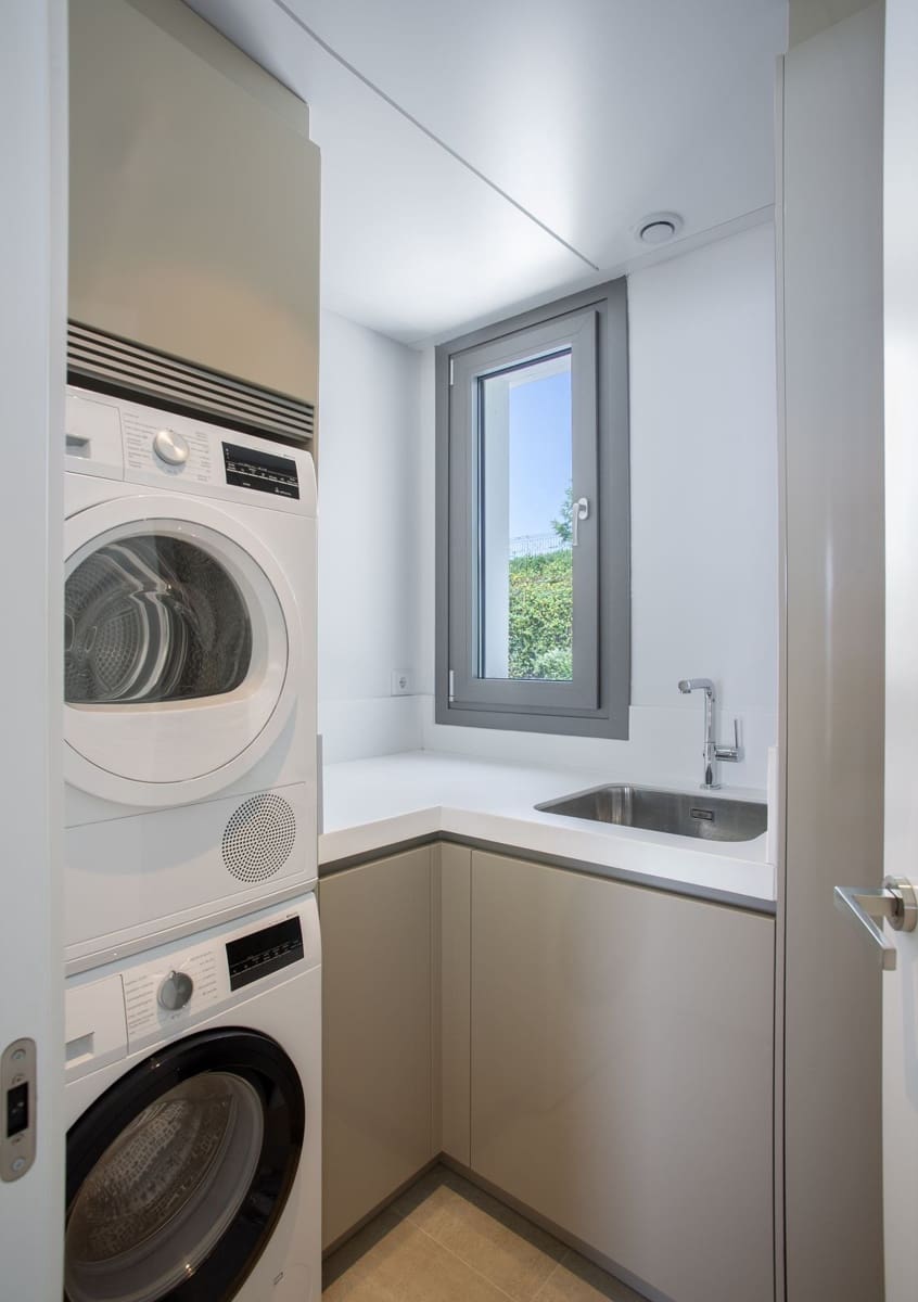 3 bedroom Apartment for sale in La Quinta - € 1,380,000 (Ref: 9153469)