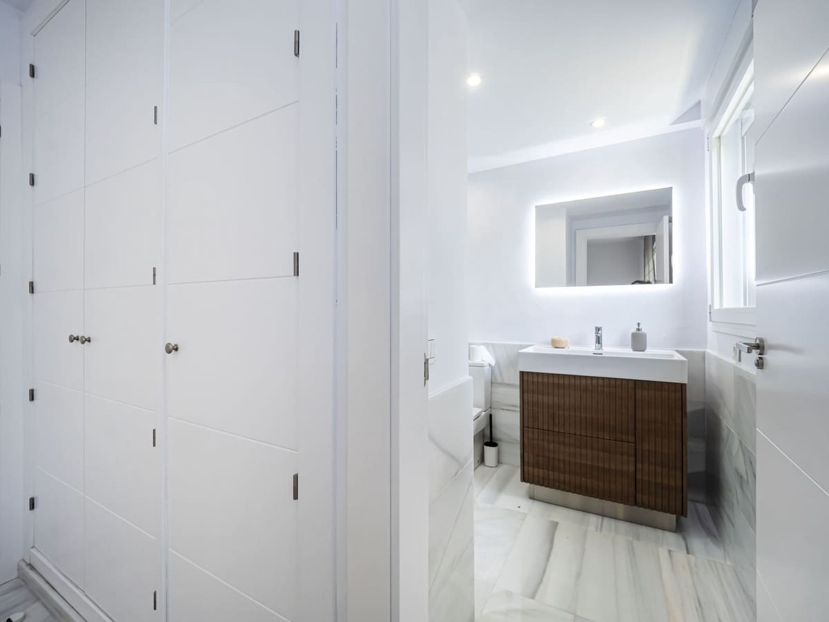 5 sypialnia Willa na sprzedaż w Elviria - 1 645 000 € (Ref: 9153471)