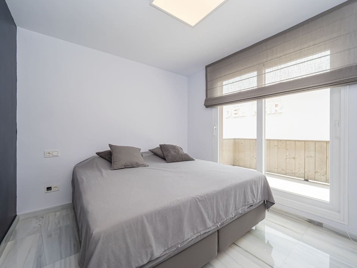 5 sypialnia Willa na sprzedaż w Elviria - 1 645 000 € (Ref: 9153471)