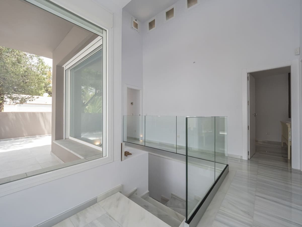 5 sypialnia Willa na sprzedaż w Elviria - 1 645 000 € (Ref: 9153471)