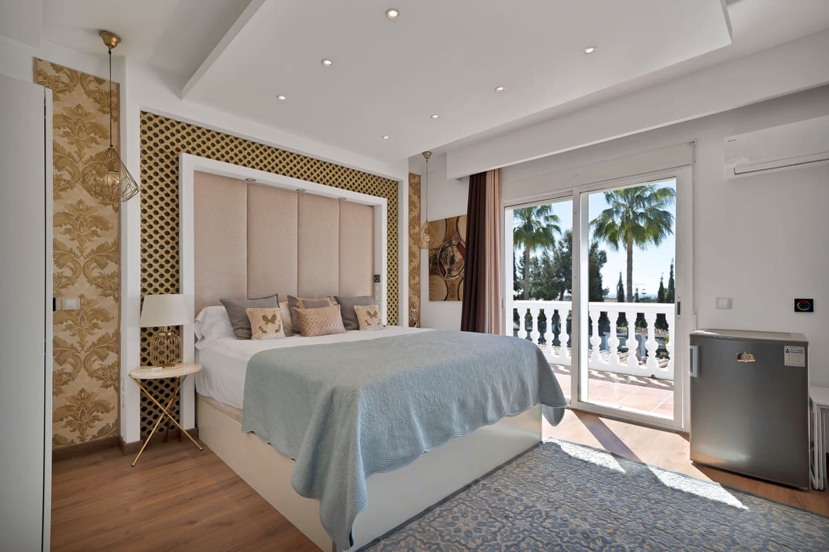 Casa de 4 habitaciones en Marbella en venta - 1.600.000 € (Ref: 9153472)