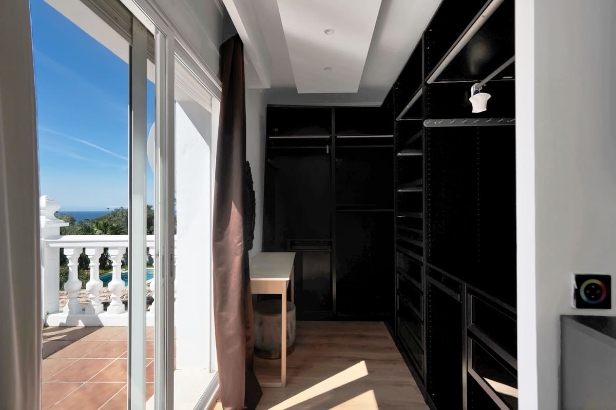 Casa de 4 habitaciones en Marbella en venta - 1.600.000 € (Ref: 9153472)