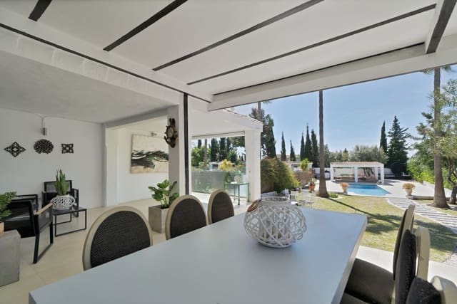 Casa de 4 habitaciones en Marbella en venta - 1.600.000 € (Ref: 9153472)
