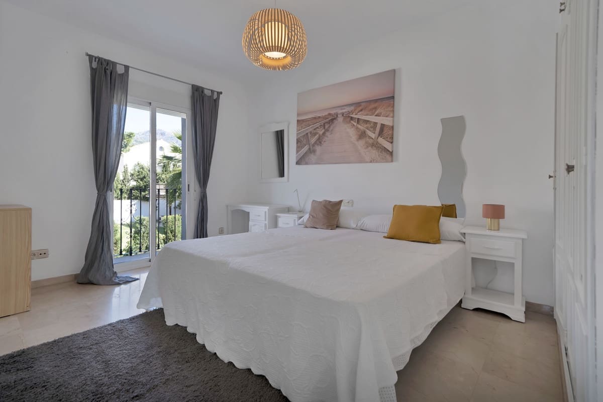Casa de 4 habitaciones en Marbella en venta - 1.600.000 € (Ref: 9153472)