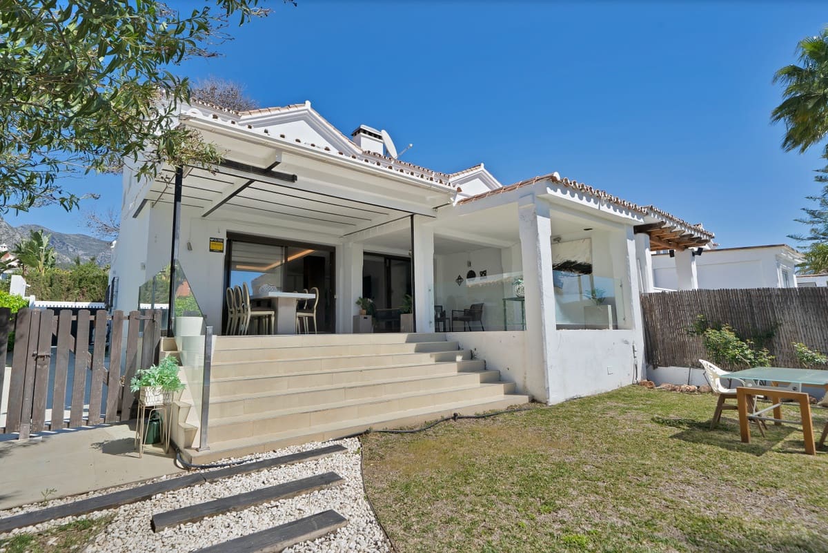 Casa de 4 habitaciones en Marbella en venta - 1.600.000 € (Ref: 9153472)
