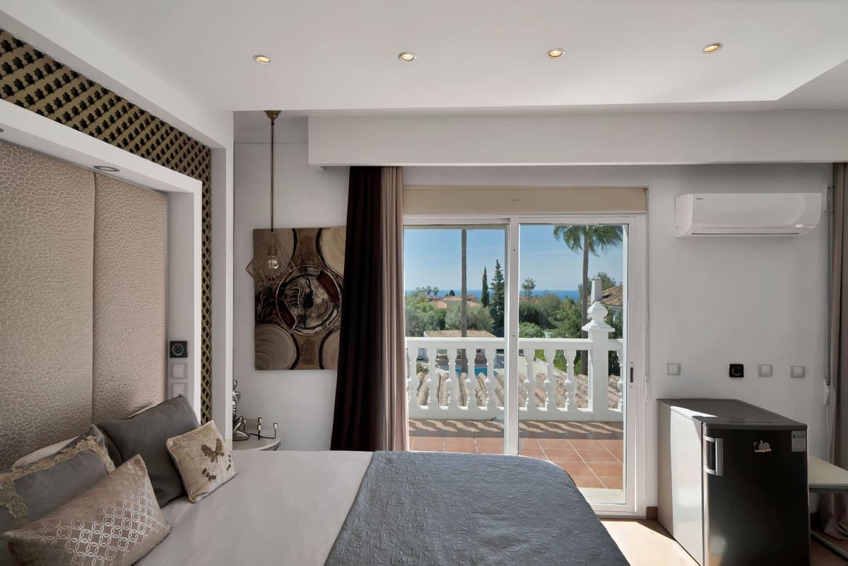 Casa de 4 habitaciones en Marbella en venta - 1.600.000 € (Ref: 9153472)