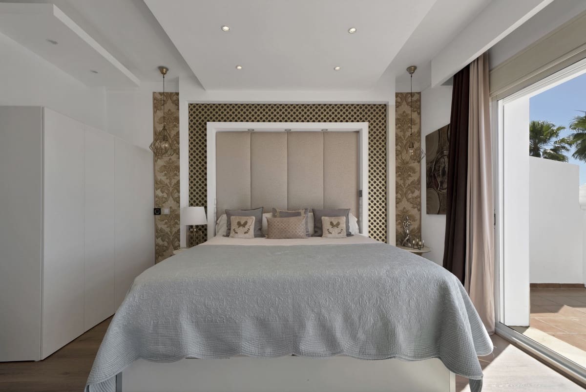 Casa de 4 habitaciones en Marbella en venta - 1.600.000 € (Ref: 9153472)