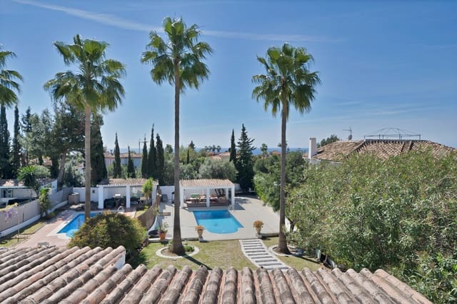 Casa de 4 habitaciones en Marbella en venta - 1.600.000 € (Ref: 9153472)