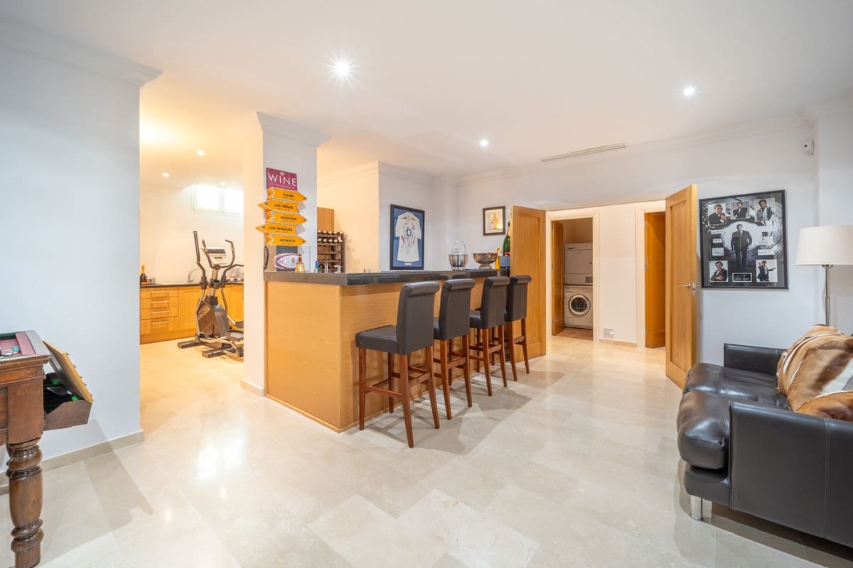 4 soverom Villa til salgs i Istan - € 1 550 000 (Ref: 9153477)