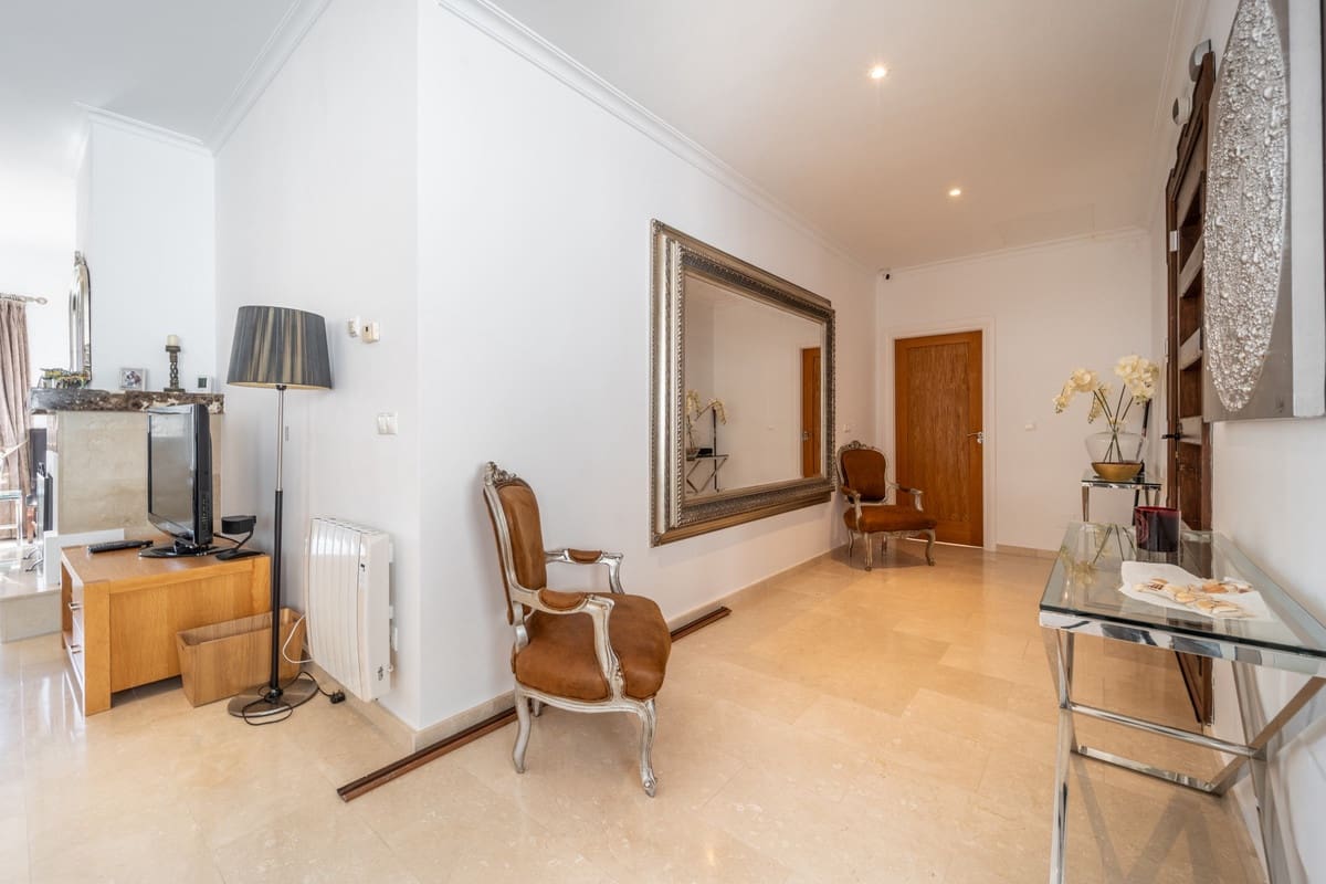 4 soveværelse Villa til salg i Istan - € 1.550.000 (Ref: 9153477)