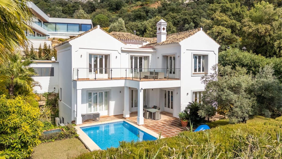 4 soveværelse Villa til salg i Istan - € 1.550.000 (Ref: 9153477)