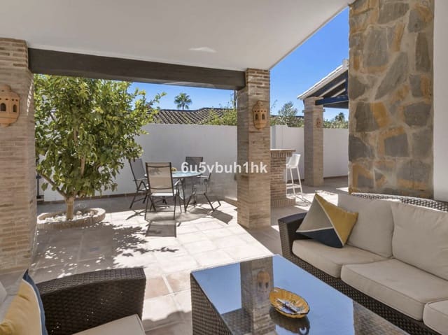 Casa de 5 habitaciones en El Paraiso, Estepona en venta - 1.490.000 € (Ref: 9153478)