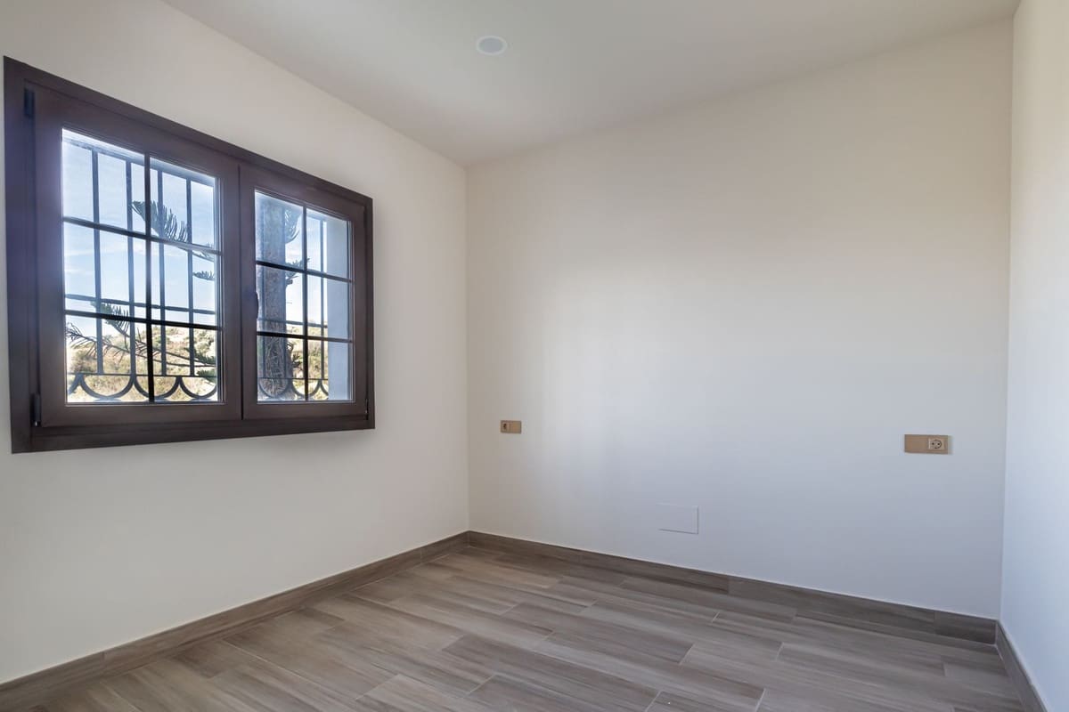 Chalet de 3 habitaciones en El Rosario en venta - 1.385.000 € (Ref: 9153487)