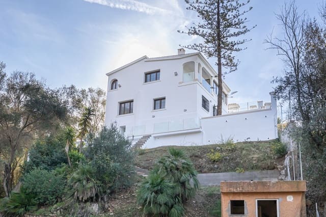 Chalet de 3 habitaciones en El Rosario, Marbella en venta - 1.385.000 € (Ref: 9153487)