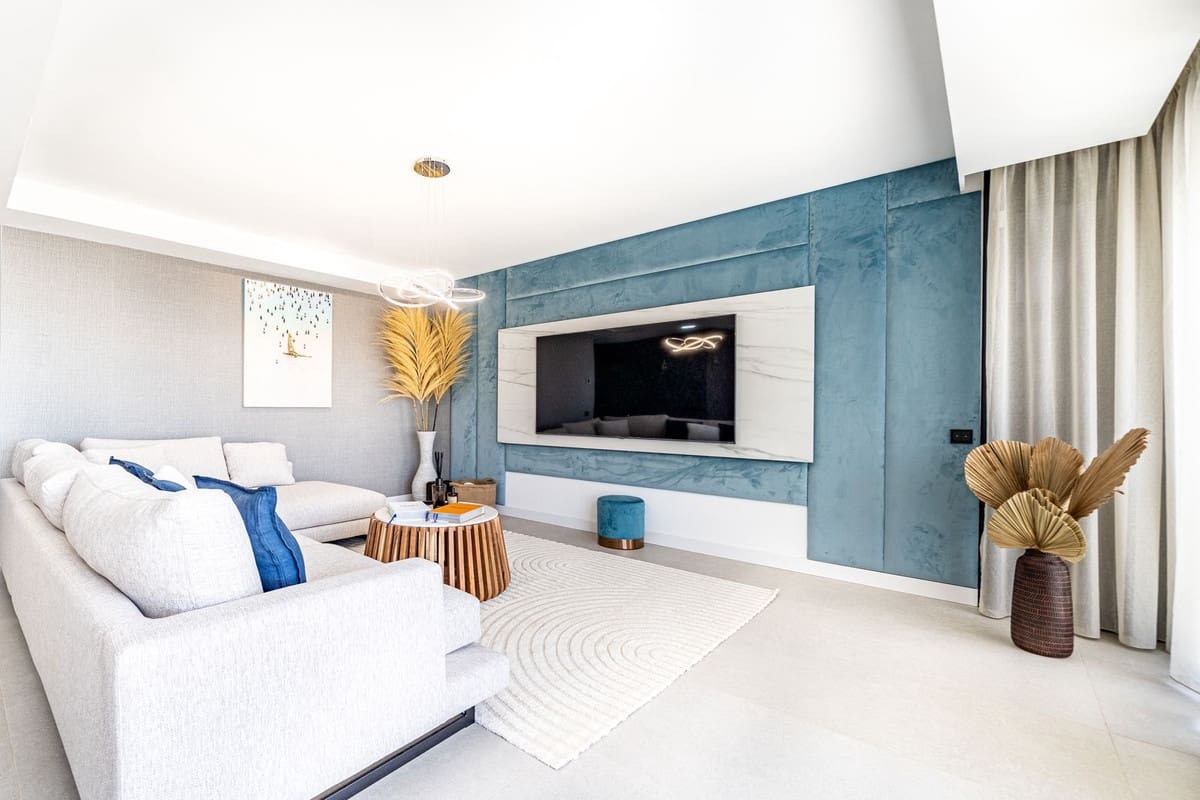Apartamento de 3 habitaciones en Los Monteros en venta - 1.400.000 € (Ref: 9153489)