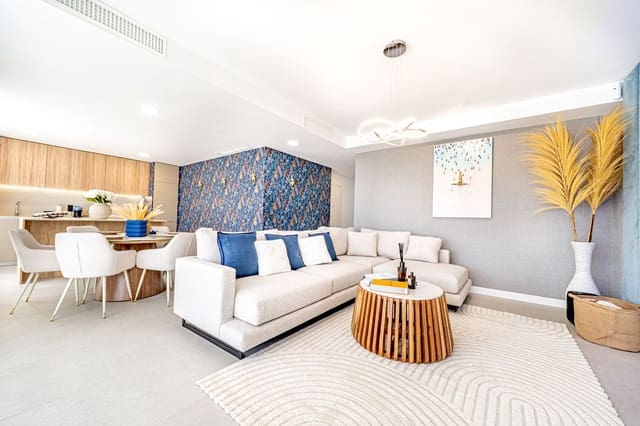 Apartamento de 3 habitaciones en Los Monteros, Marbella en venta - 1.400.000 € (Ref: 9153489)