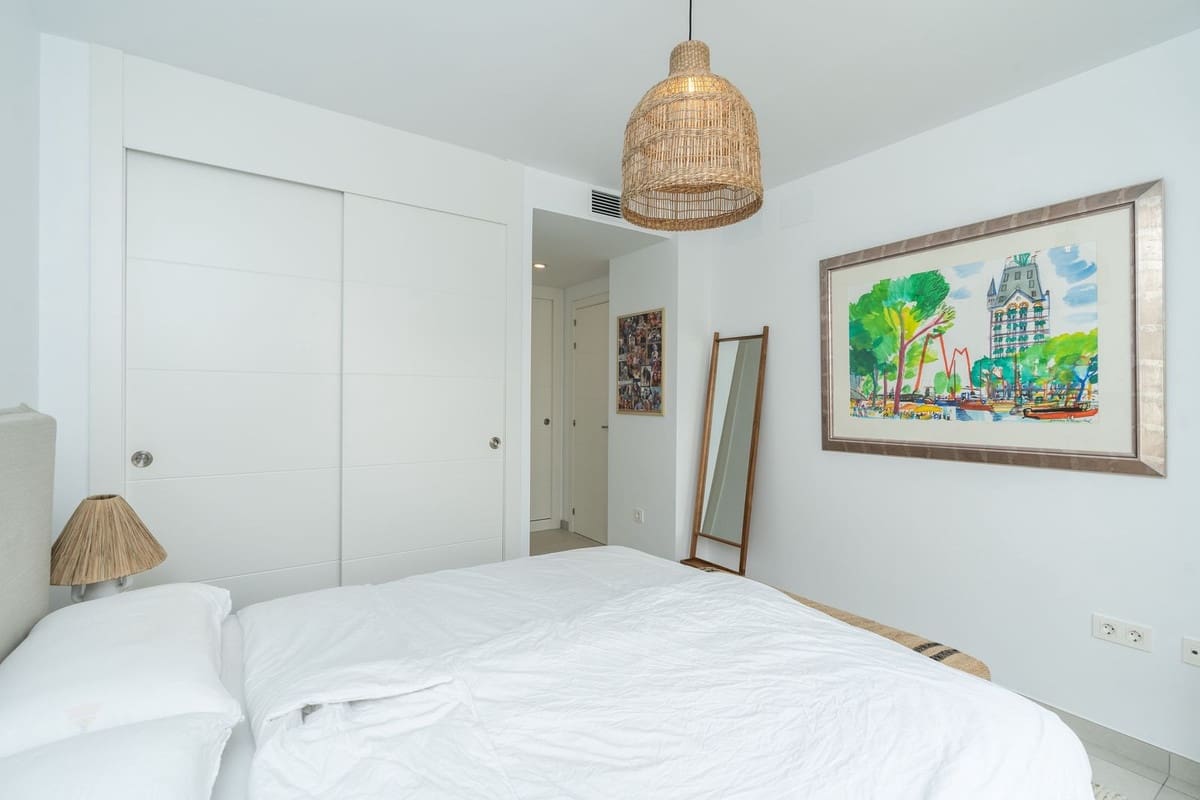 3 bedroom Apartment for sale in Elviria with garage - € 1,249,500 (Ref: 9153490)