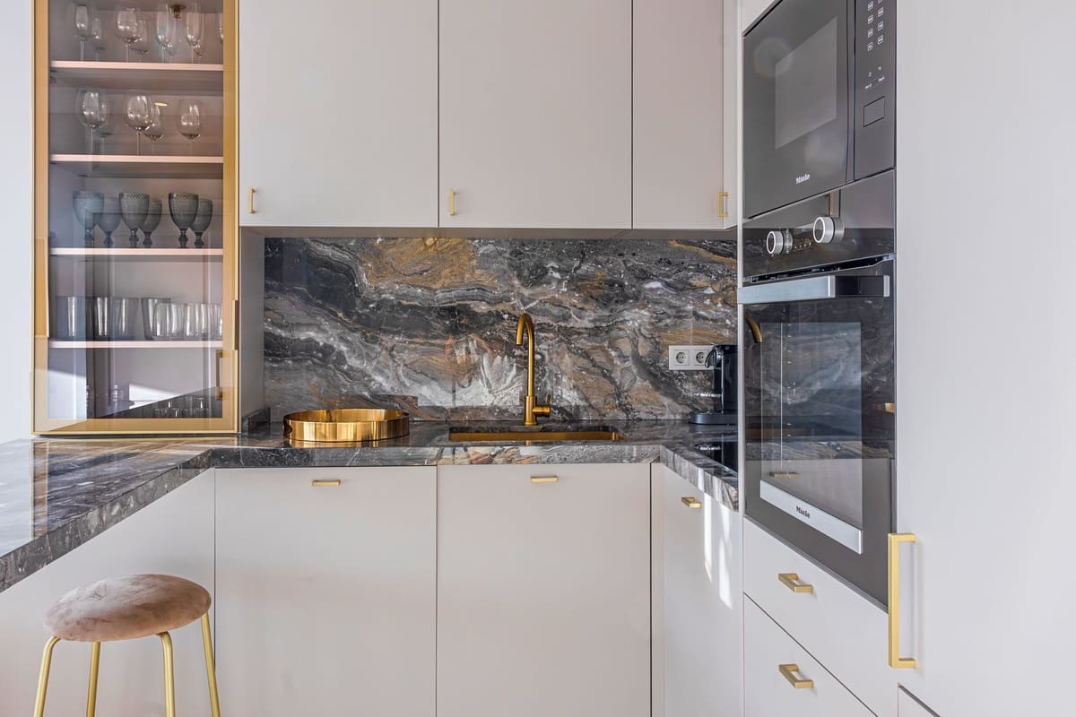 2 sovrum Lägenhet till salu i Marbella - 1 260 000 € (Ref: 9153493)