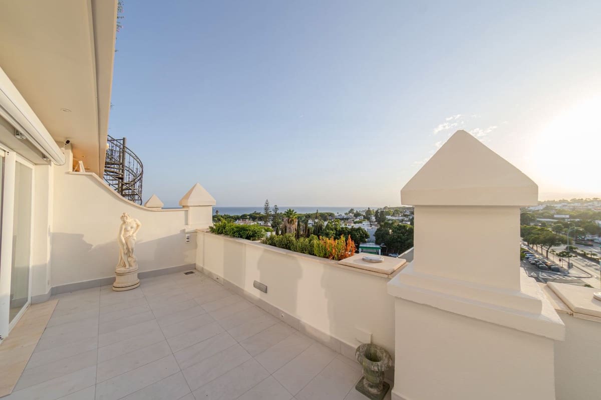 2 sovrum Lägenhet till salu i Marbella - 1 260 000 € (Ref: 9153493)