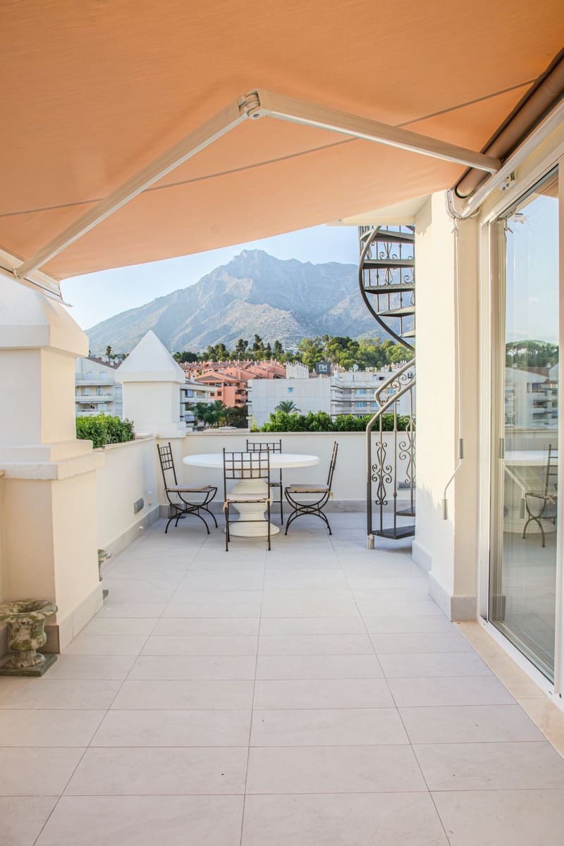 2 sovrum Lägenhet till salu i Marbella - 1 260 000 € (Ref: 9153493)