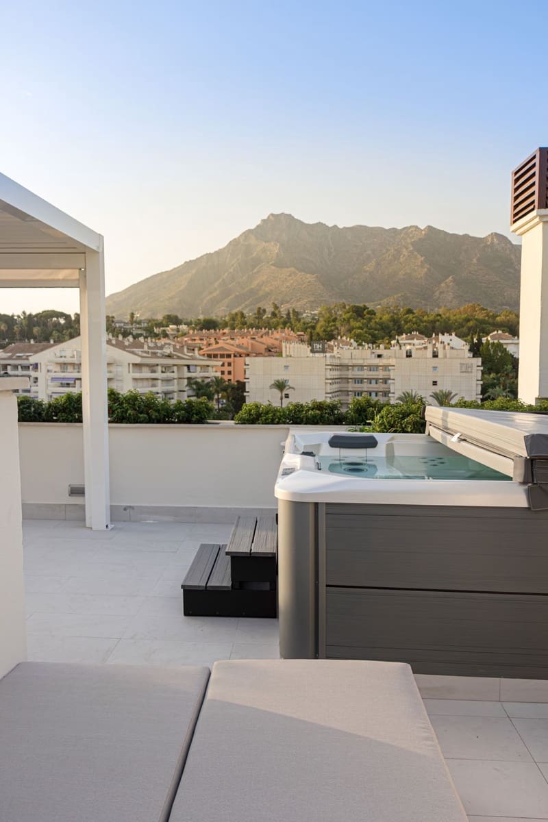 2 sovrum Lägenhet till salu i Marbella - 1 260 000 € (Ref: 9153493)