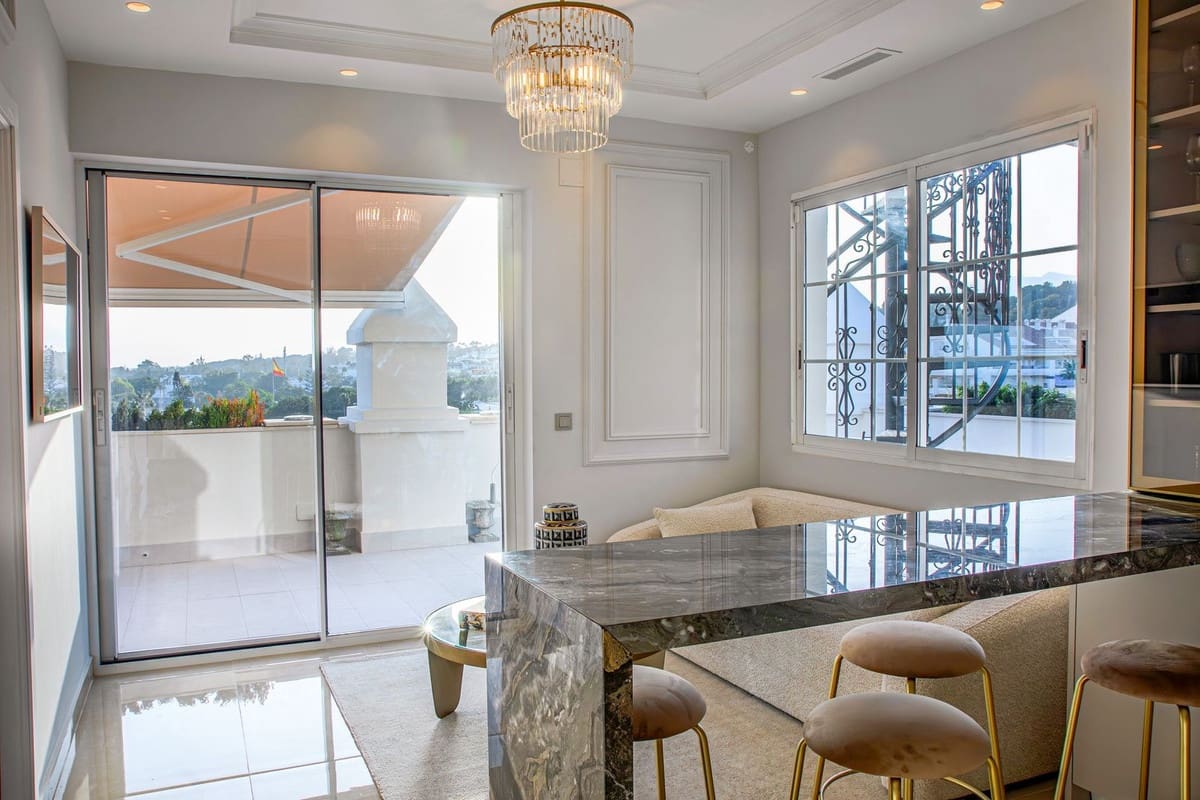2 sovrum Lägenhet till salu i Marbella - 1 260 000 € (Ref: 9153493)