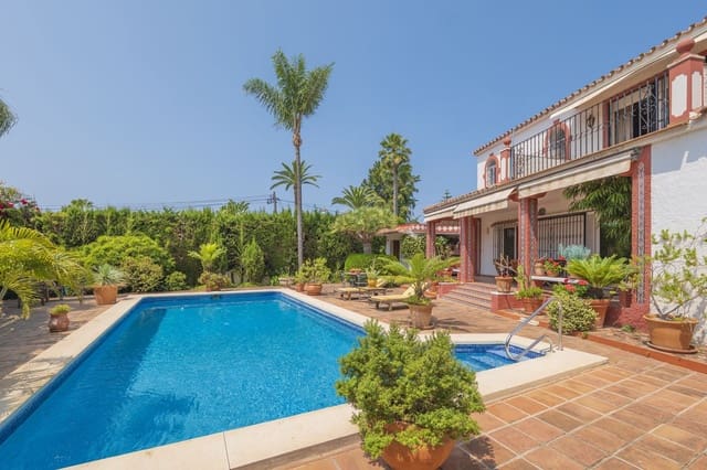 3 bedroom Villa for sale in Marbella - € 1,200,000 (Ref: 9153494)