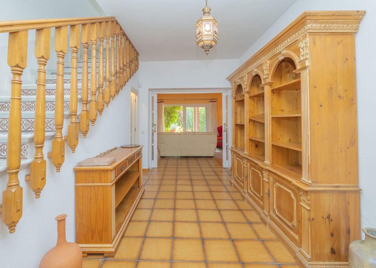 3 soveværelse Villa til salg i Marbella - € 1.125.000 (Ref: 9153494)