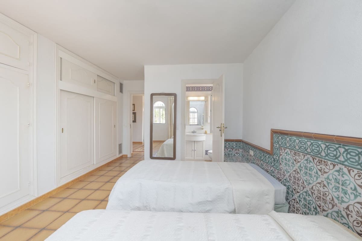 3 soveværelse Villa til salg i Marbella - € 1.125.000 (Ref: 9153494)