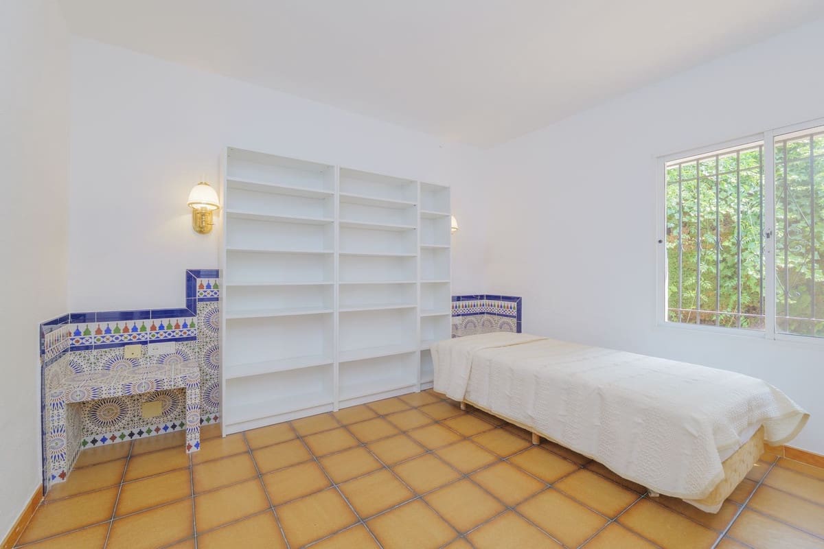 3 soveværelse Villa til salg i Marbella - € 1.125.000 (Ref: 9153494)