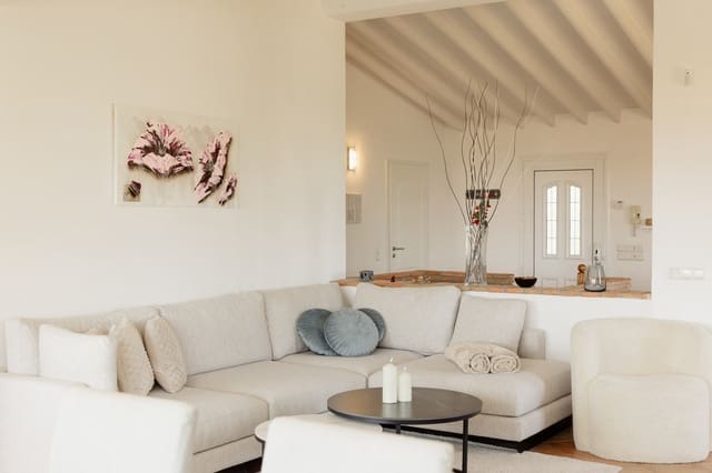 4 bedroom Villa for sale in Costabella, Marbella - € 1,195,000 (Ref: 9153498)