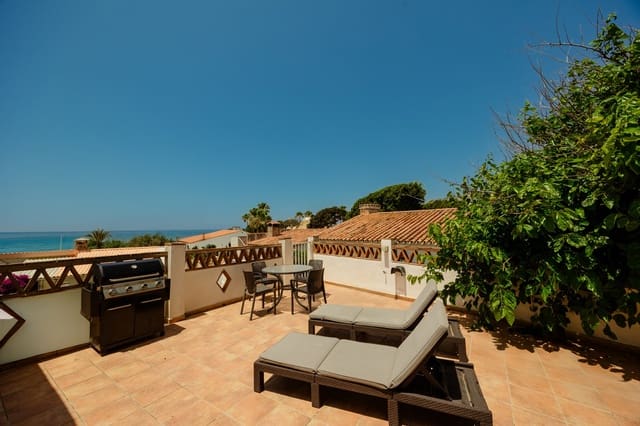 4 bedroom Villa for sale in Costabella, Marbella - € 1,195,000 (Ref: 9153498)