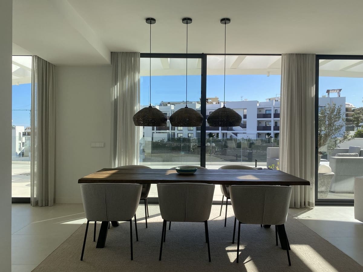 3 makuuhuone Huoneisto myytävänä paikassa Fuengirola mukana 
autotalli - 1 195 000 € (Ref: 9153499)