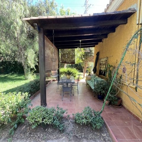 3 sovrum Villa till salu i El Rosario, Marbella med garage - 995 000 € (Ref: 9153505)