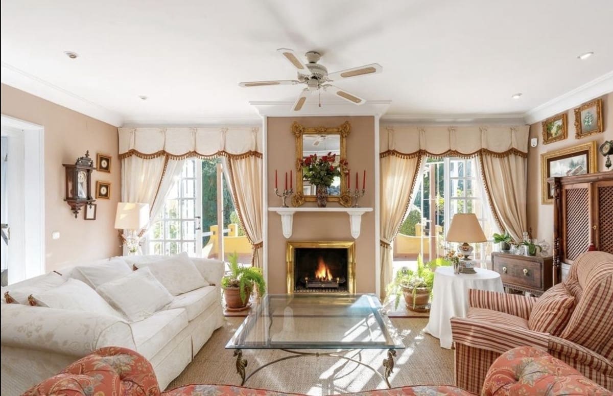 3 slaapkamer Villa te koop in El Rosario met garage - € 995.000 (Ref: 9153505)