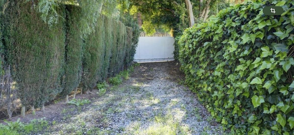 3 slaapkamer Villa te koop in El Rosario met garage - € 995.000 (Ref: 9153505)