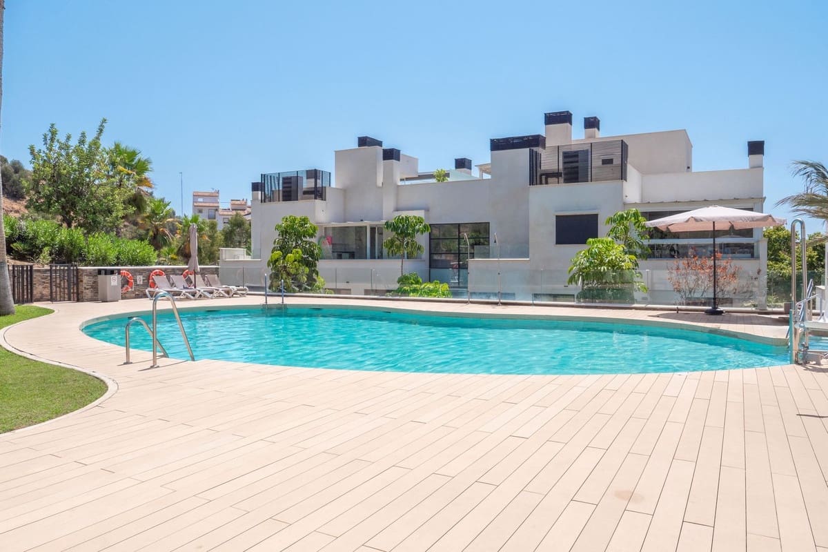4 sypialnia Apartament na sprzedaż w Marbella - 1 095 000 € (Ref: 9153509)