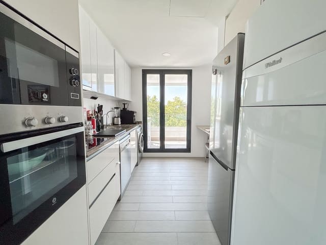 4 sovrum Lägenhet till salu i Marbella - 1 095 000 € (Ref: 9153509)